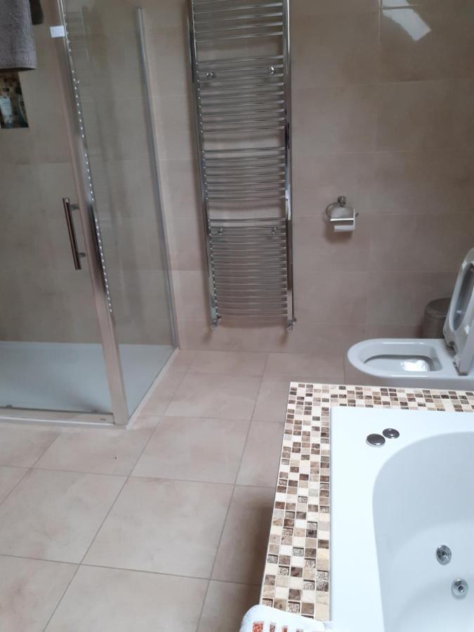 Bedroom No 3 Garden View Nobber Εξωτερικό φωτογραφία